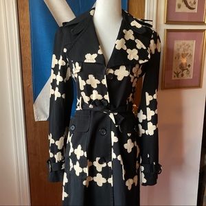 L.A.M.B XS Printed Trench Coat Black Cream Cross 2